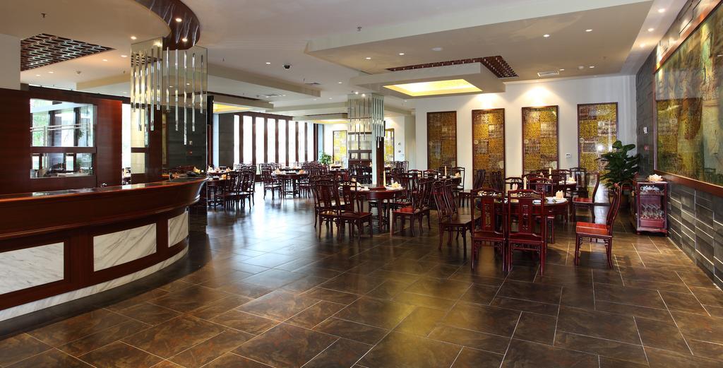 Lacosta Seaside Resort Hotel Sanya Санья Экстерьер фото