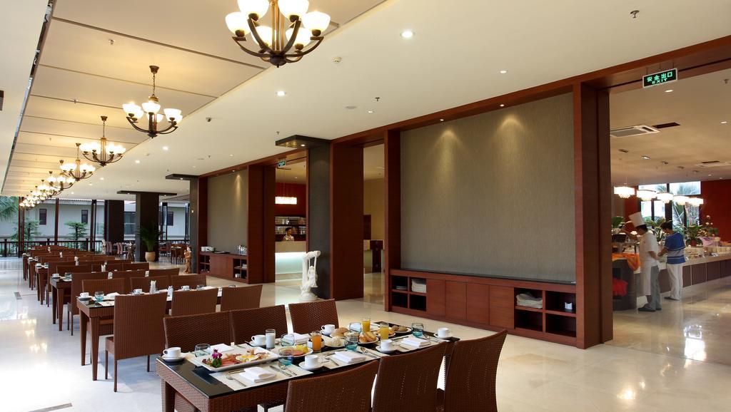 Lacosta Seaside Resort Hotel Sanya Санья Экстерьер фото