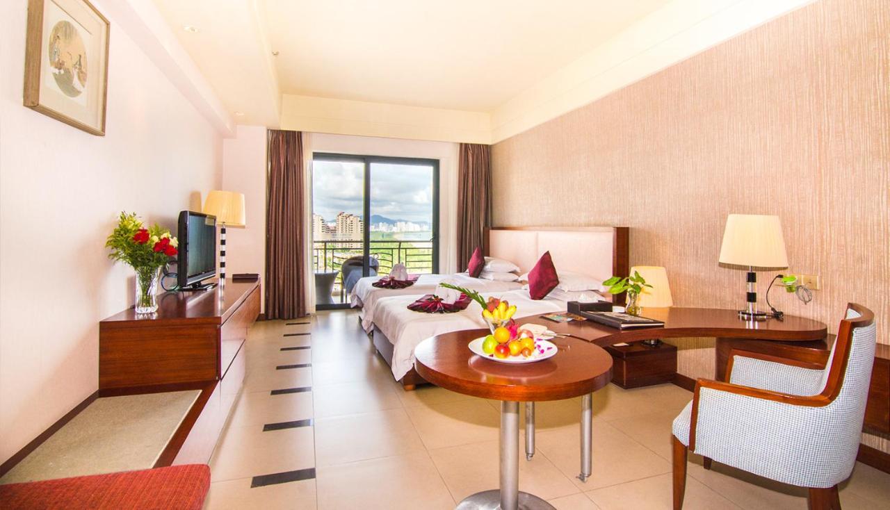 Lacosta Seaside Resort Hotel Sanya Санья Экстерьер фото
