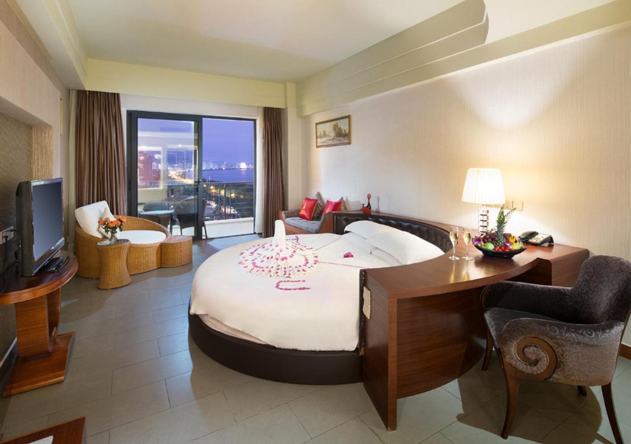 Lacosta Seaside Resort Hotel Sanya Санья Экстерьер фото